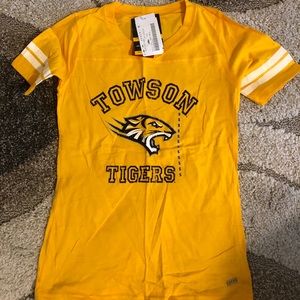 Towson University women’s cut tee
